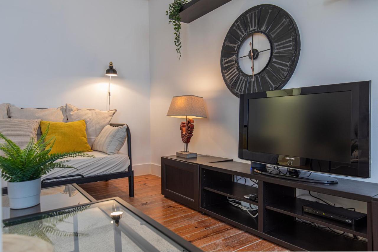 32 -Lovely 2 Bedroom Apt In Principe Real Lisboa Exterior foto